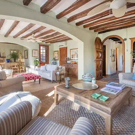 Holiday home Deluxe House Mas Vell De Fontana